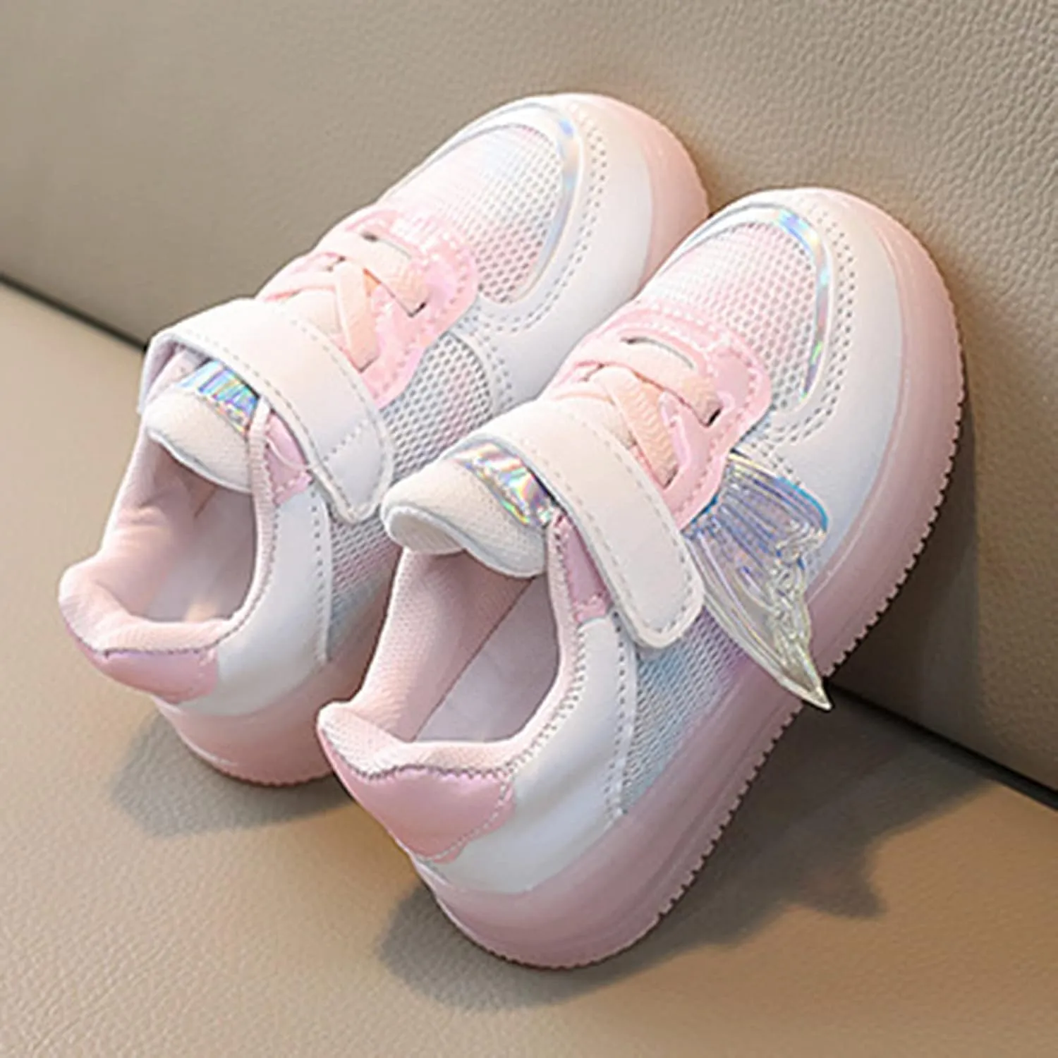 Children LED Light Emitting Shoes Fashion Boys Girls Butterfly Style Sports Light up Mesh Breathable Shoes