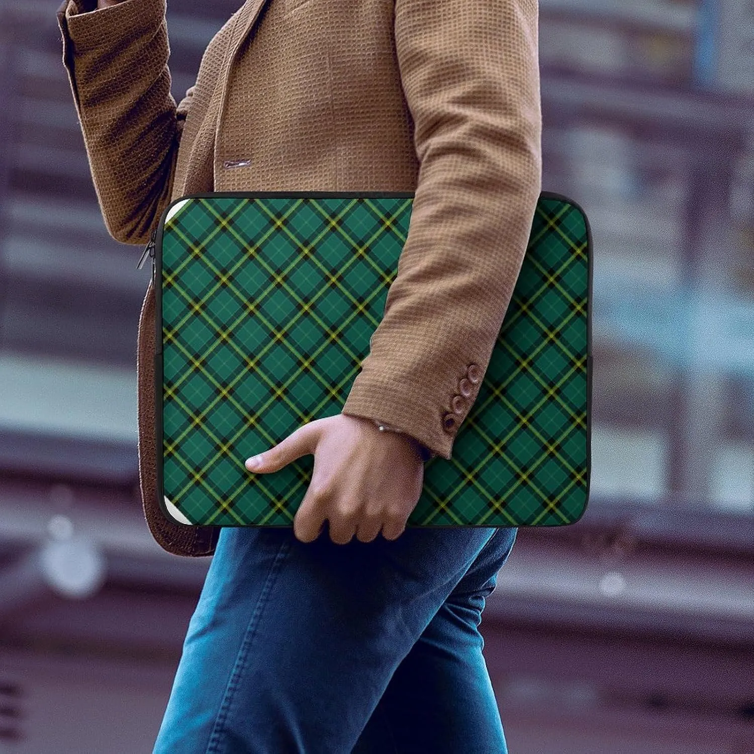 Clan MacArthur Arthur All Print Hands Free Withdrawal Laptop Bag Unisex