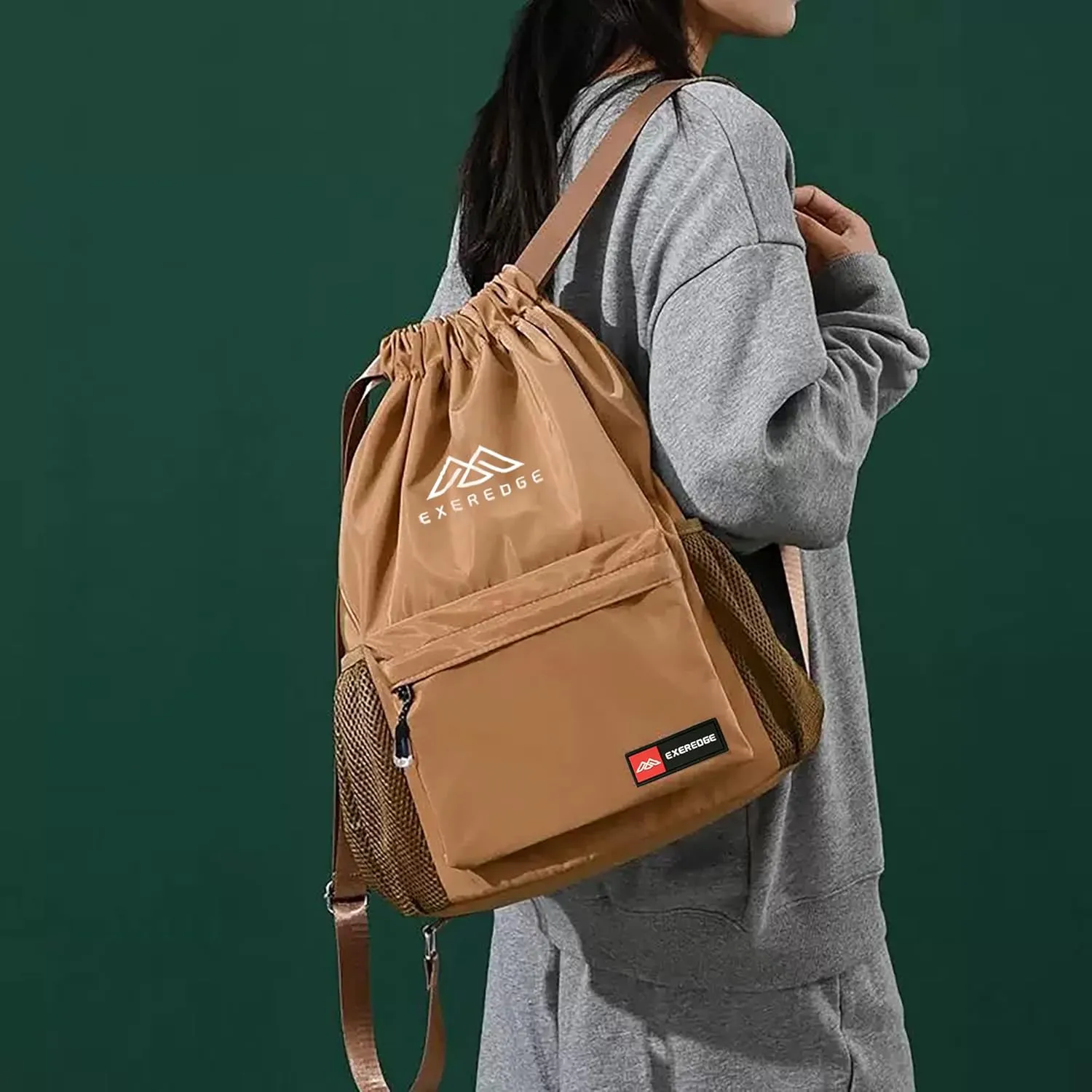 Drawstring Backpack for Women Men Sport Gym Bag Water Resistant Backpack Sandproof Beach Bag With Mesh Pockets (Khaki)