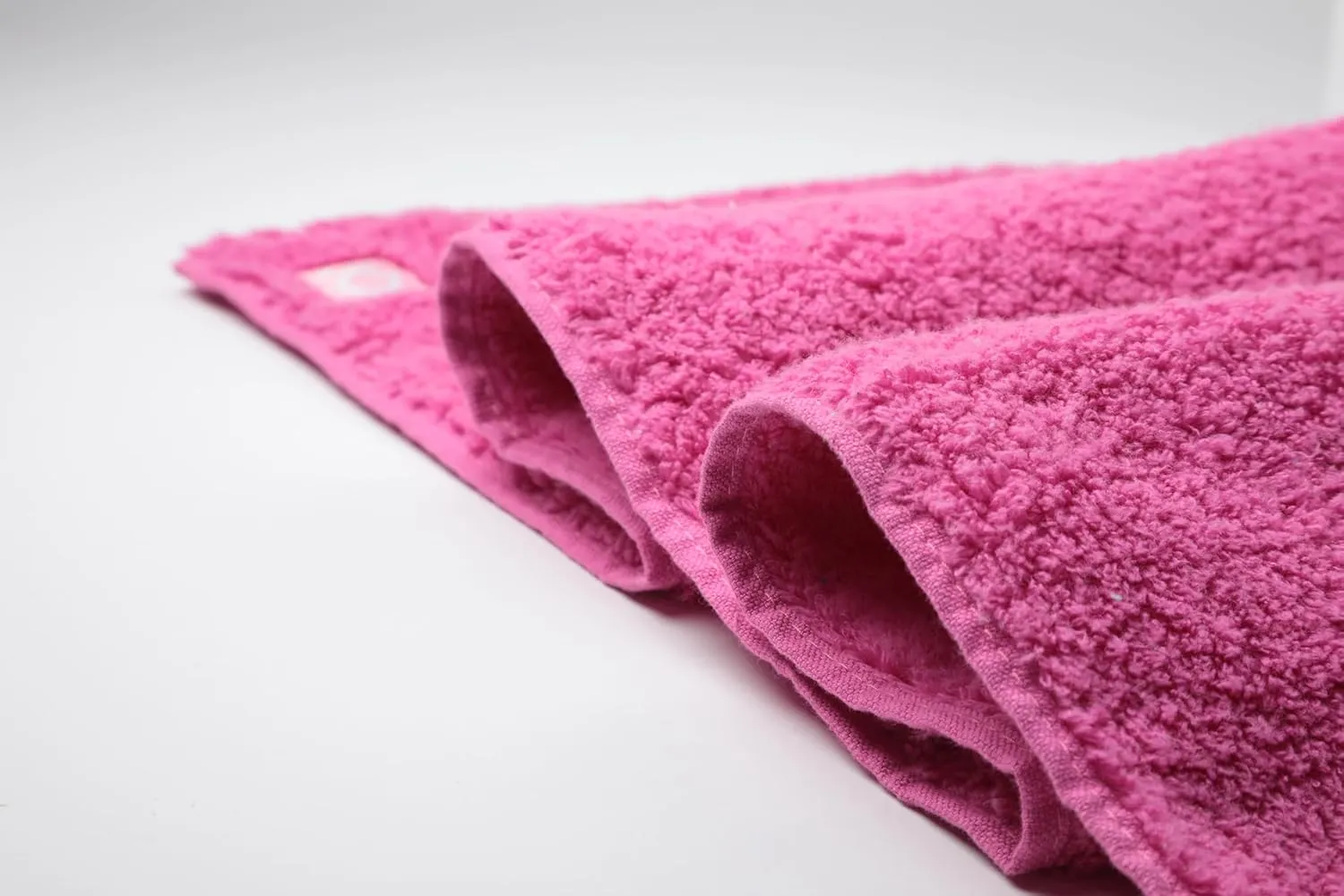 Eco Friendly Gym Towel for Working Out - Soft and Absorbent Cotton Exercise Towel - No Synthetic Microfibers or Plastics - Sweat Towel for Gym, Fitness, Sports, Yoga - Pink - 1 Pc