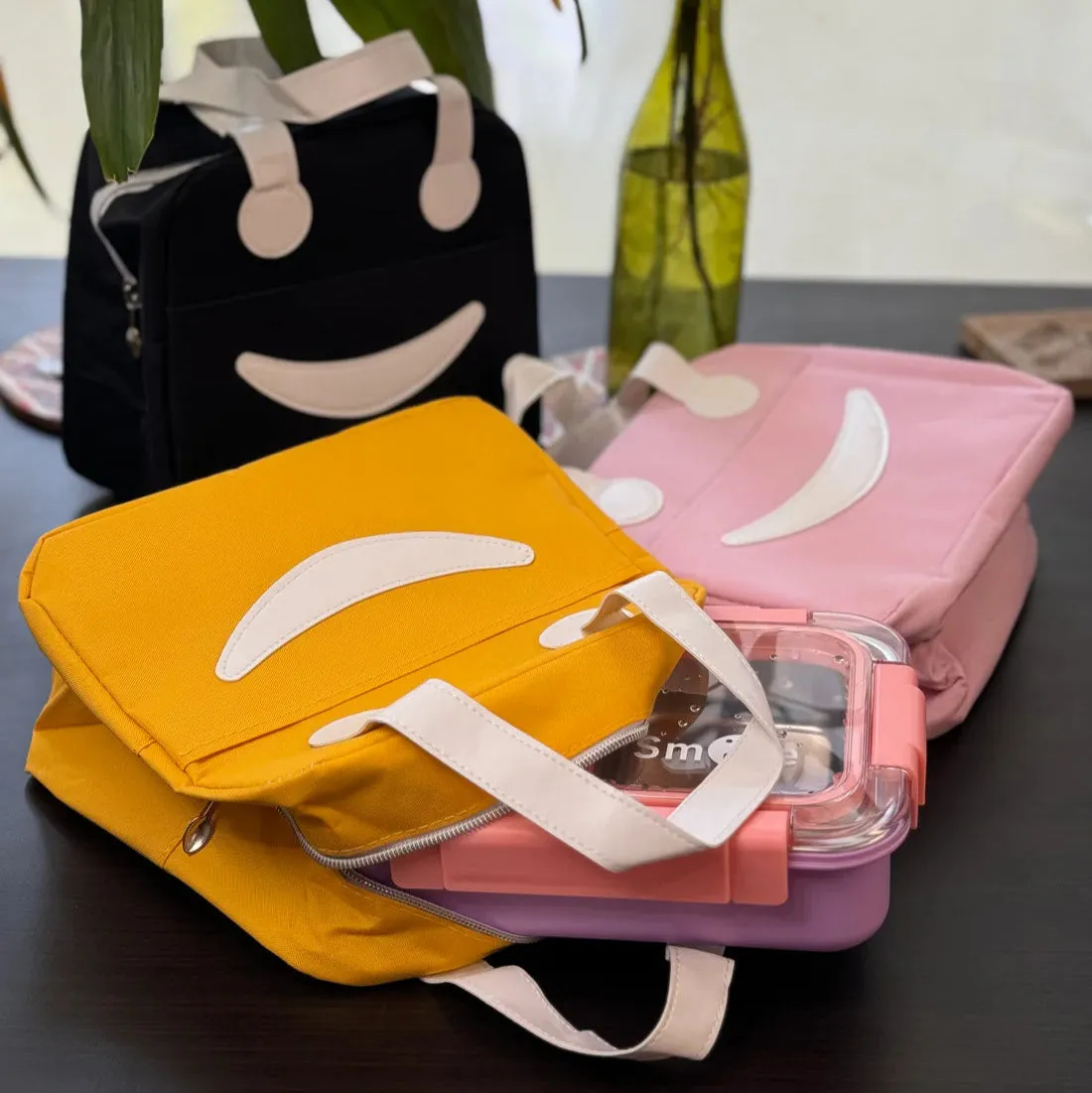 Elegant Smiley Lunch Bag