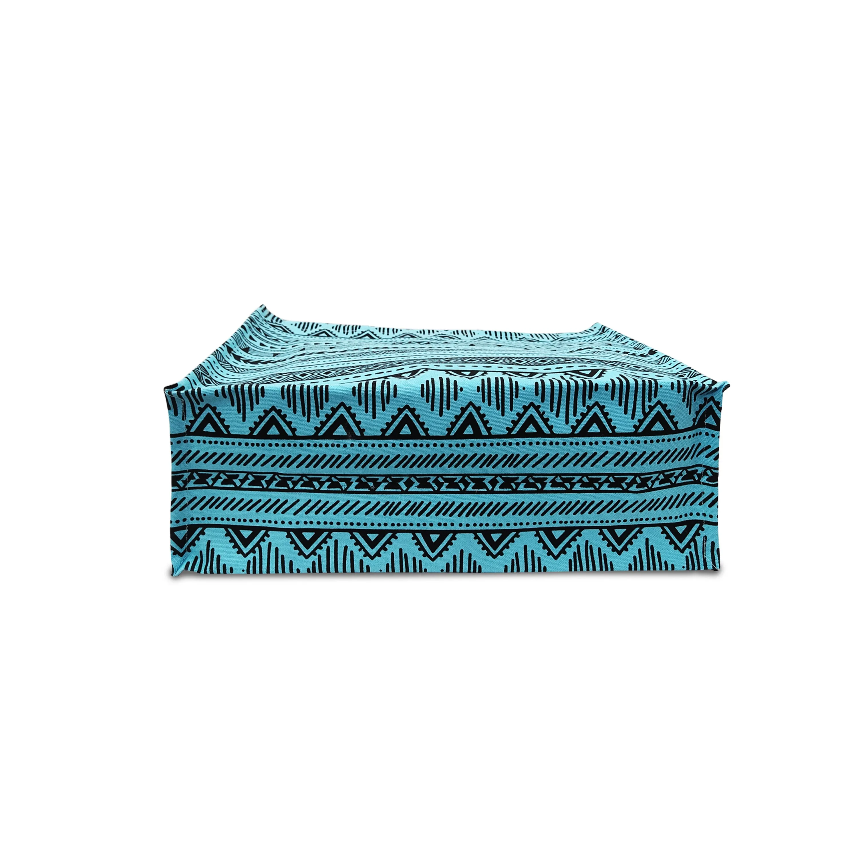 GEOMETRIC PRINT BAG WITH ZIPPER