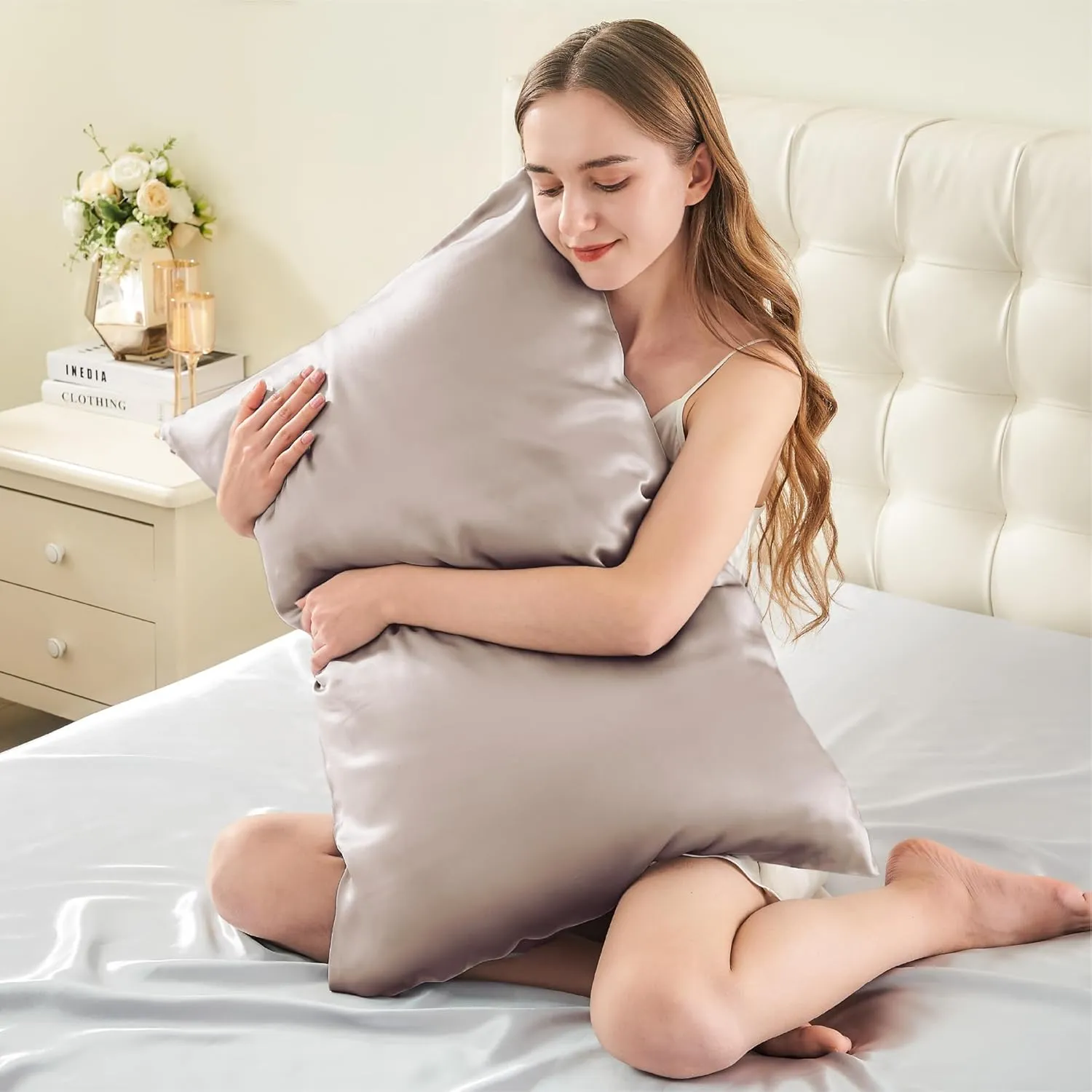 INFIIXSO Mulberry Silk Pillowcase for Hair and Skin, Silk Pillow Cases Standard Size Set of 2 with Hidden Zipper 20x26 Inches, Ultra Smooth Soft Cooling Pillow Cases for Hot Sleepers(Caramel,2 Pack)
