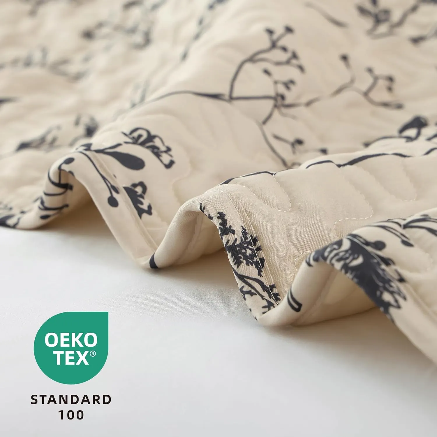 JANZAA Quilts Queen Size Beige Quilt Botanical with Floral Pattern Microfiber Bedspreads Queen Size 3 Pieces Lightweight Comforter Reversible Bedding Set, 1 Quilt 90x90 inches, 2 Pillowcases