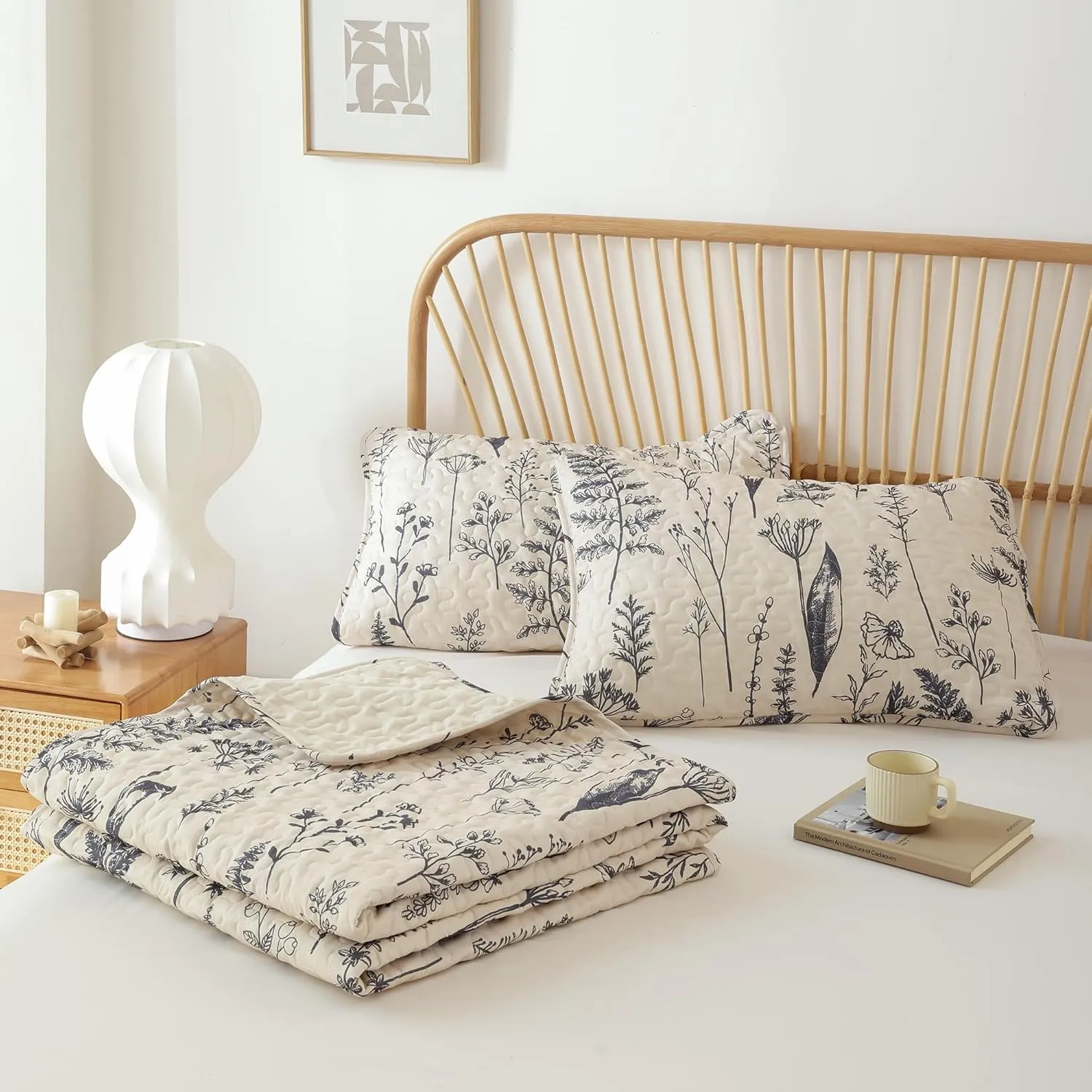JANZAA Quilts Queen Size Beige Quilt Botanical with Floral Pattern Microfiber Bedspreads Queen Size 3 Pieces Lightweight Comforter Reversible Bedding Set, 1 Quilt 90x90 inches, 2 Pillowcases