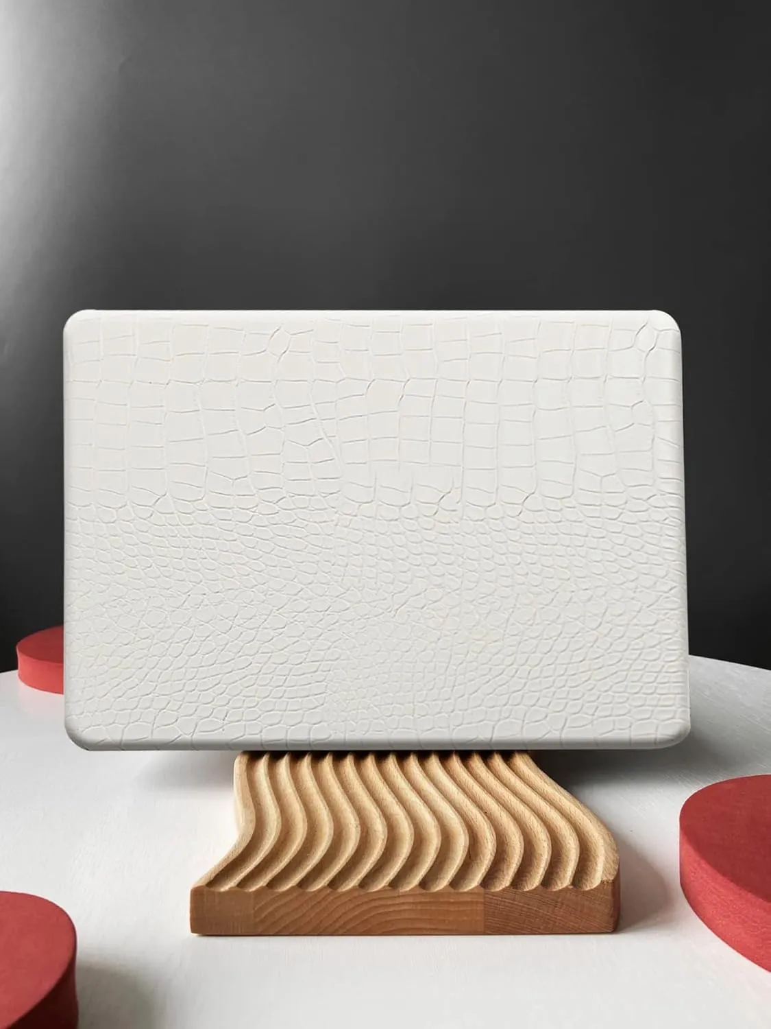 KEROM Compatible for Crocodile MacBook Air 13 inch Case 2022-2018 M1 A2337 A2179 A1932, Crocodile Skin Aligator Skin PU Leather Hard Shell & Keyboard Cover for MacBook Air 13.3 inch Case, White
