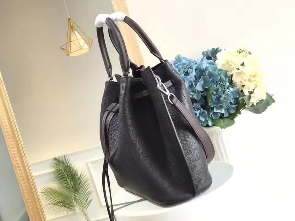 Louis Vuitton Girolata handbag