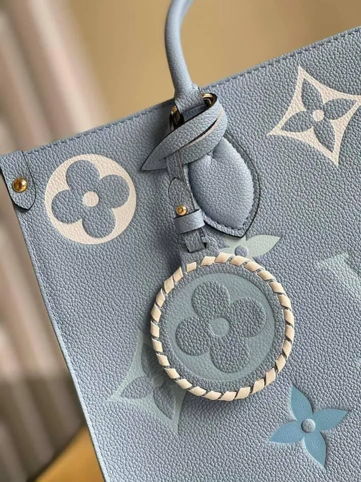 Louis Vuitton OnTheGo MM bag