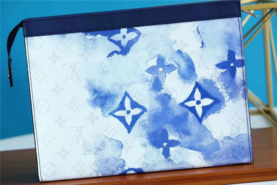 Louis Vuitton Pochette Voyage MM
