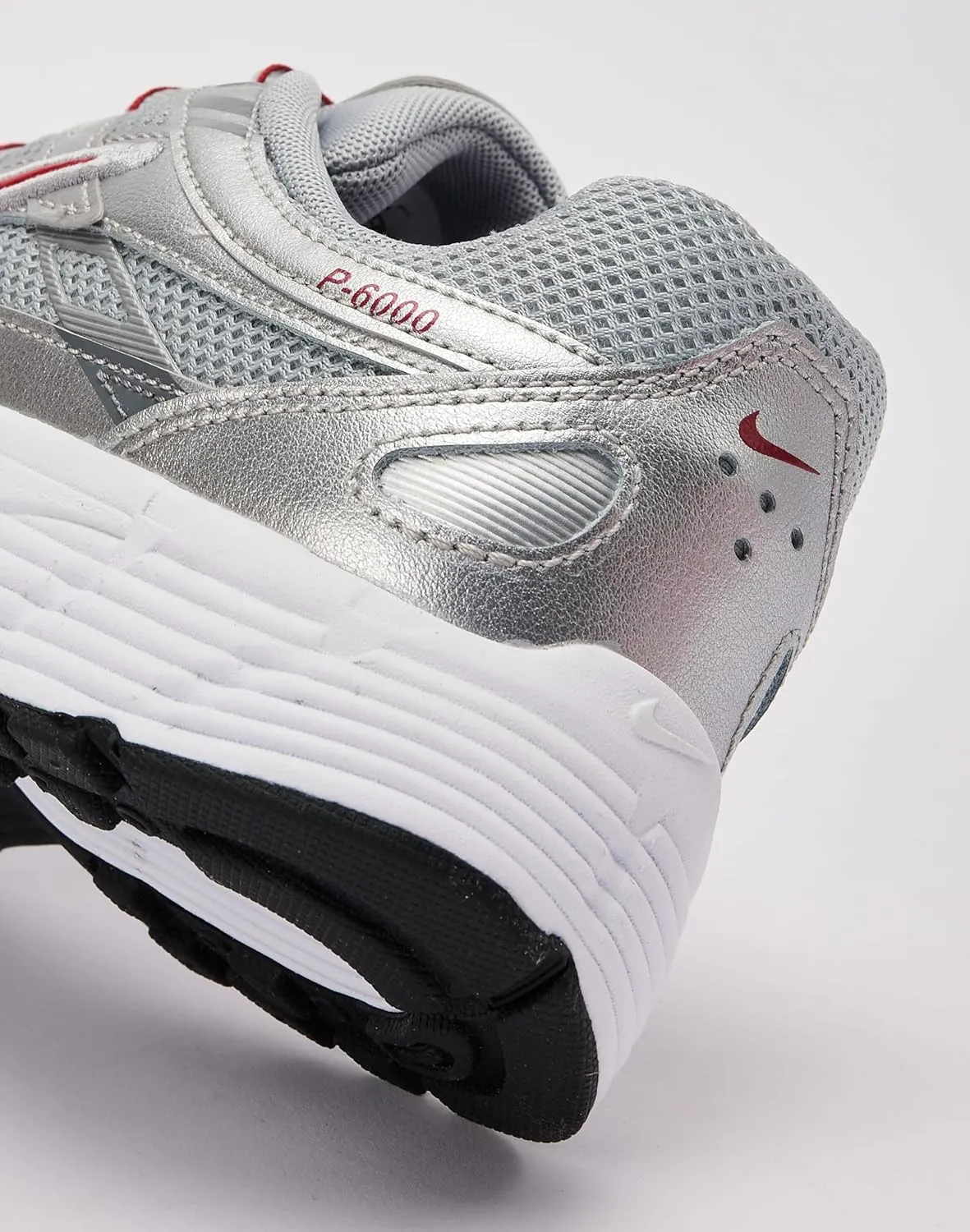 Nike P-6000 Grade-School (HV5064-002, Silver)