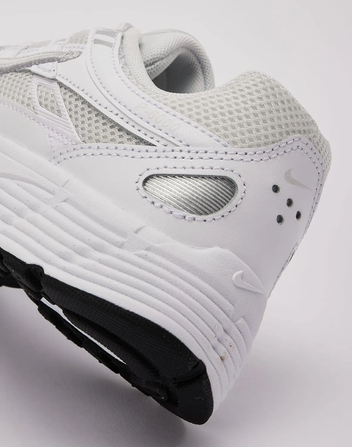 Nike P-6000 Grade-School (HV5064-003, White)