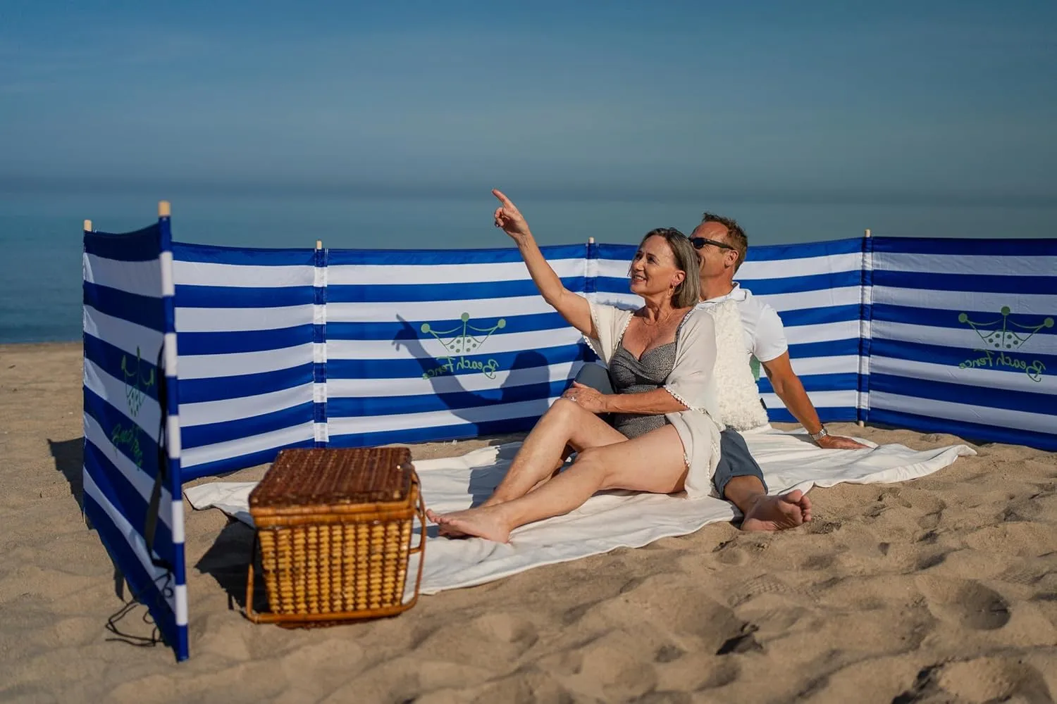 Premium 20 ft Beach Windscreen, Privacy Screen, Wind Blocker - Original Nautical, Free Rubber Mallet and Carry Bag Included