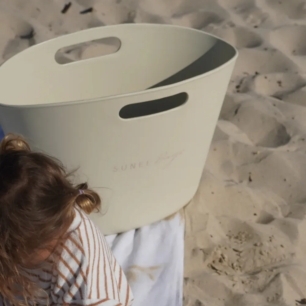 "Beach Tub" - Cream
