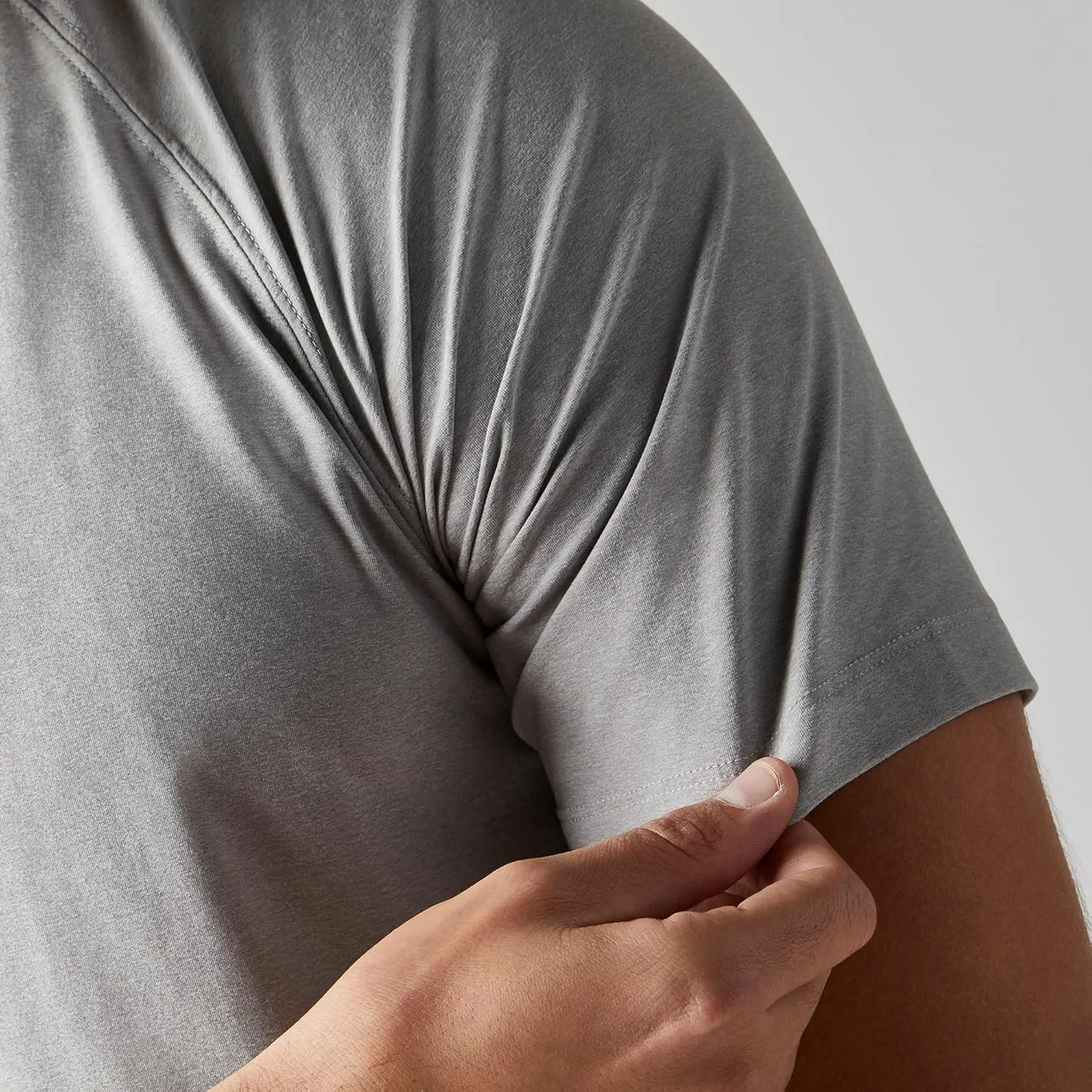 Rhone Reign Mens Workout Shirts, Anti-Odor, Quick Dry Mens Gym Shirts, Workout Shirts for Men