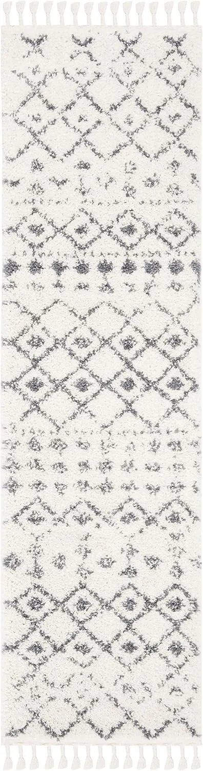 SAFAVIEH Beach House Collection Area Rug - 6'7" x 9'2", Cream & Blue, Oriental Medallion Design, Non-Shedding & Easy Care, Indoor/Outdoor & Washable-Ideal for Patio, Backyard, Mudroom (BHS138N)