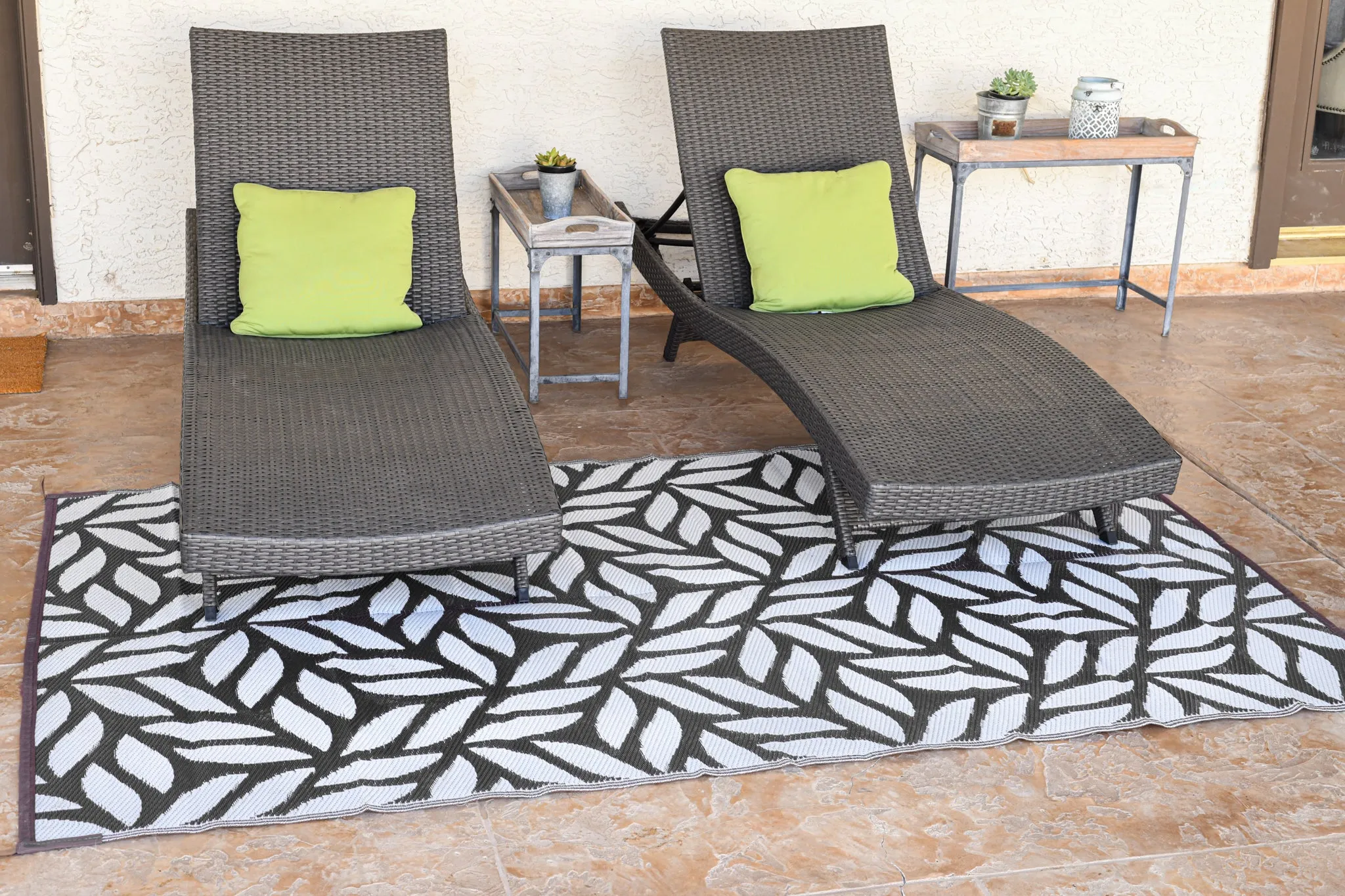 Stylish Camping Leaf Design Mat 5'x8'