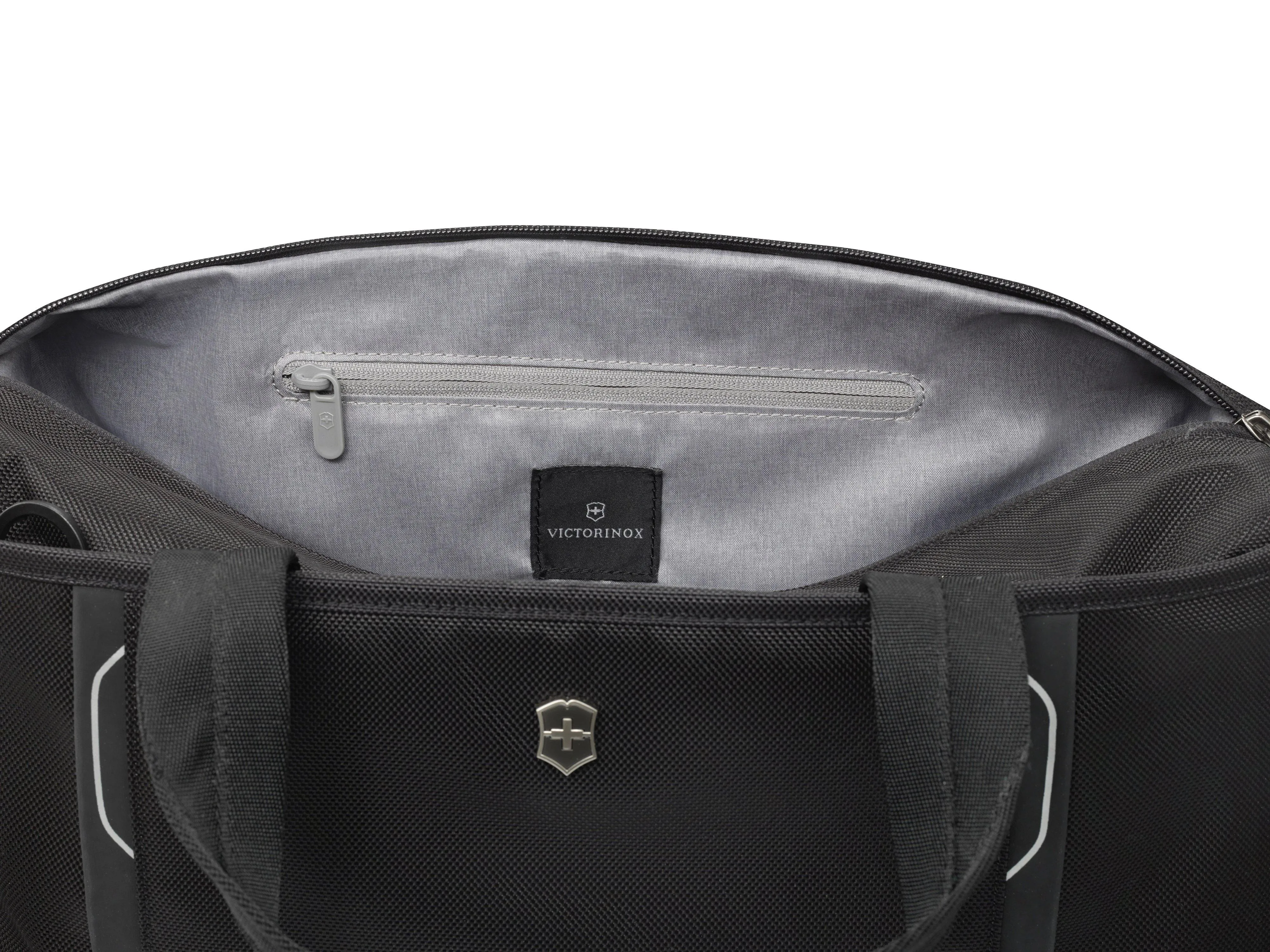 Victorinox Werks Traveler 6.0 Weekender Bag with Zipper Expansion