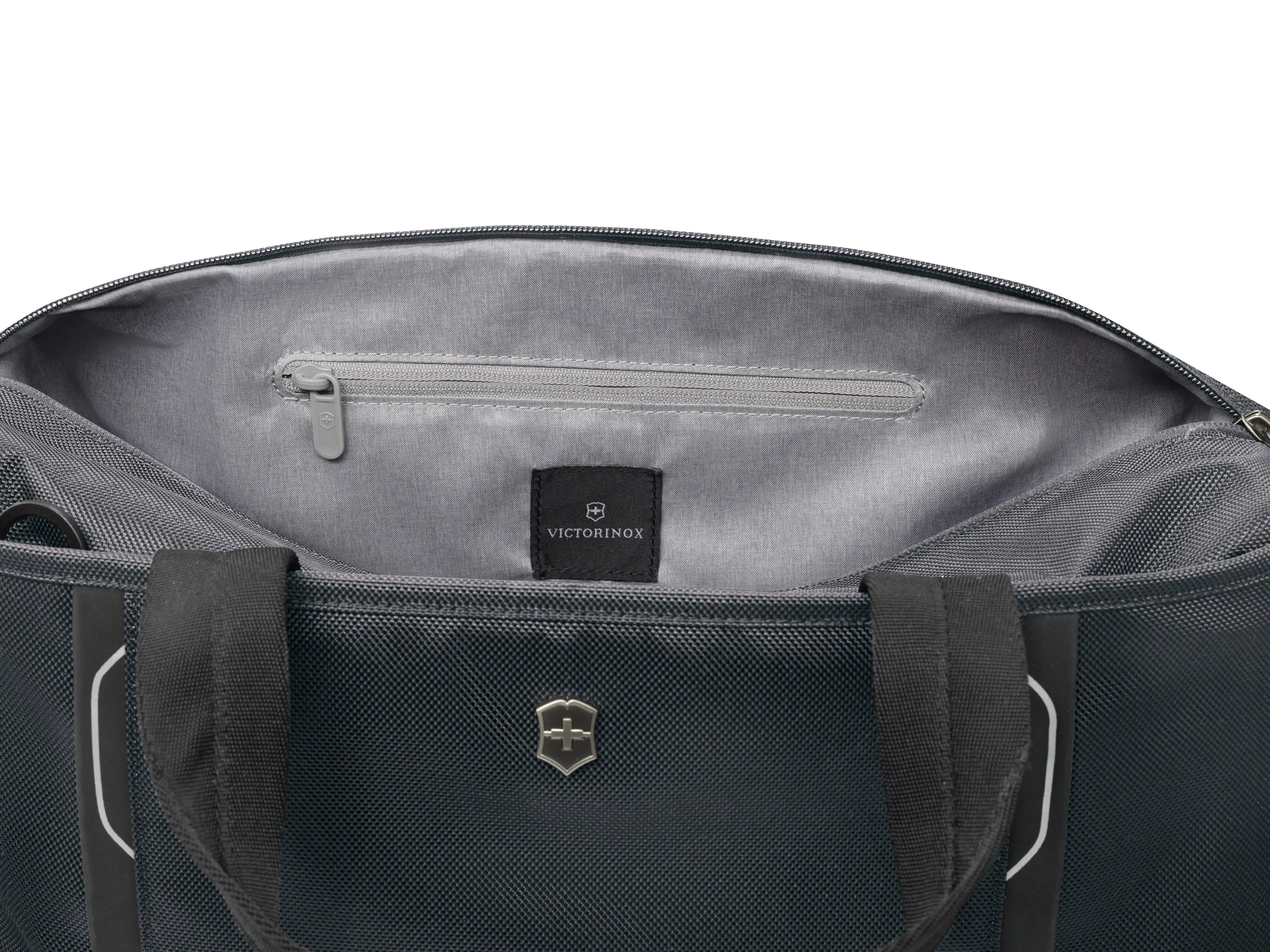 Victorinox Werks Traveler 6.0 Weekender Bag with Zipper Expansion