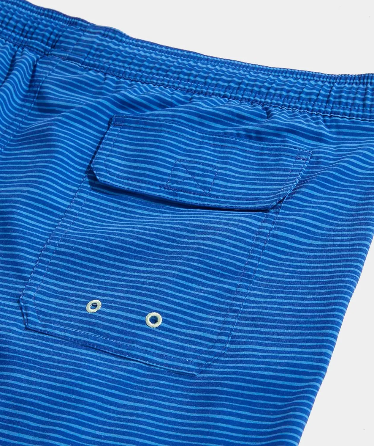 vineyard vines Men's Standard 7 Inch Solid Chappy Trunks