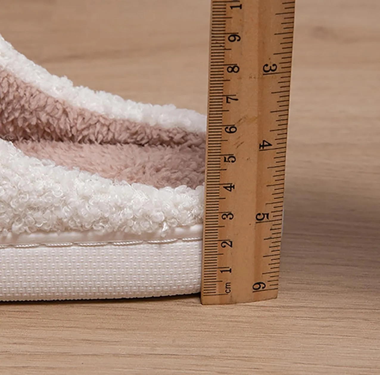 Women's & Men's Fluffy Plush Slippers - Cute Cartoon Animal House Slippers - Cuddly Warm Indoor/Outdoor Fuzzy Memory Foam Retro Home Couple Shoes