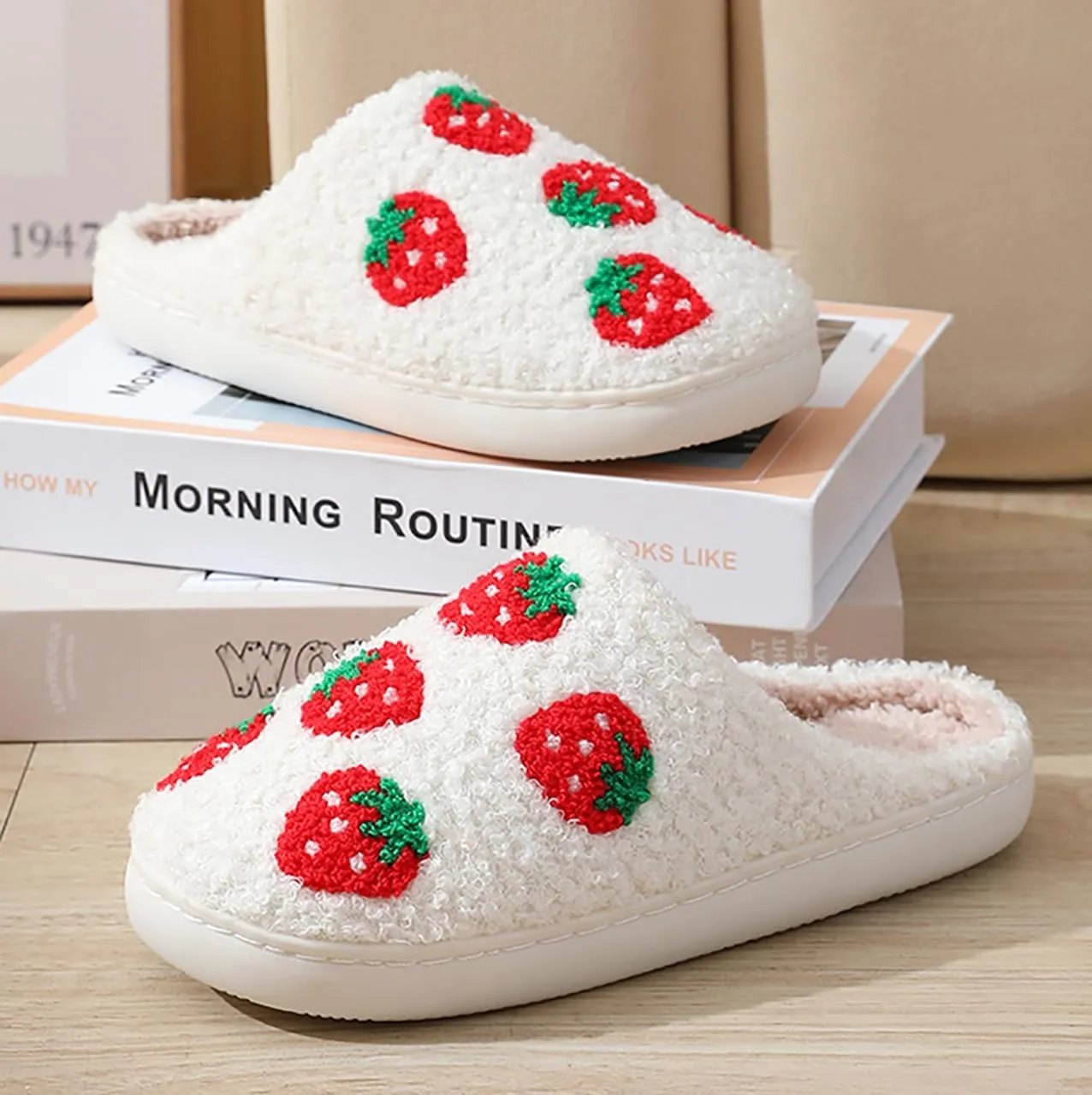 Women's & Men's Fluffy Plush Slippers - Cute Cartoon Animal House Slippers - Cuddly Warm Indoor/Outdoor Fuzzy Memory Foam Retro Home Couple Shoes